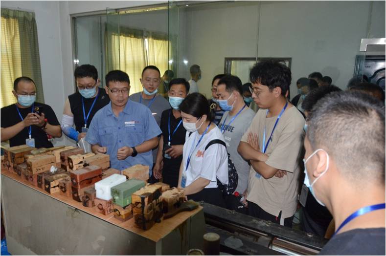 亚洲国产综合精品中文一区二区