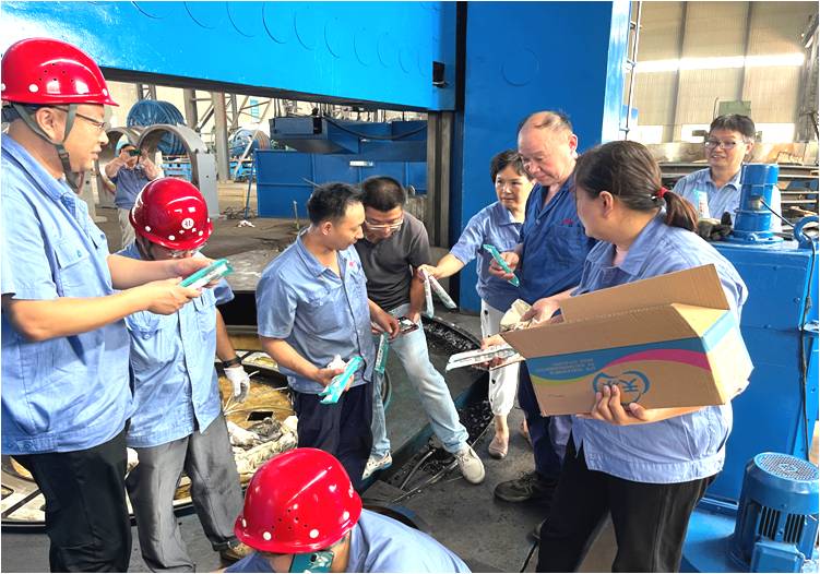 亚洲国产综合精品中文一区二区